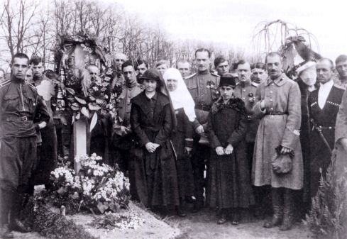 Белые полководцы - i_017.jpg