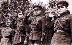 Полководцы Великой Отечественной. Книга 2 - i_015.jpg