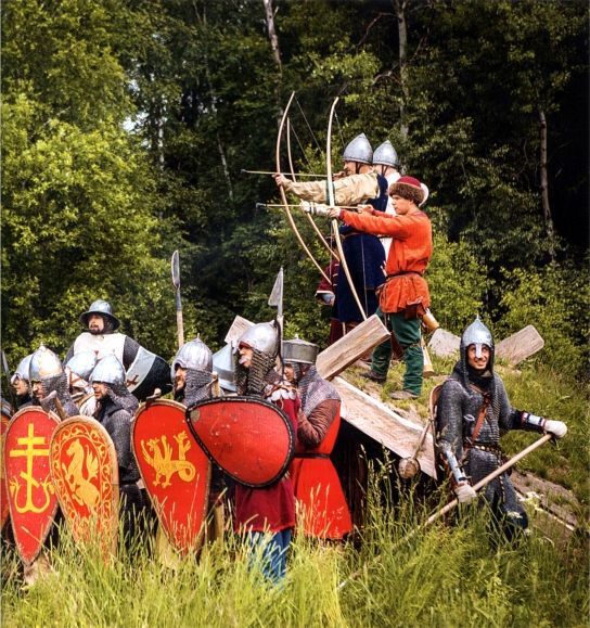 Полководцы Древней Руси. Мстислав Тмутараканский, Владимир Мономах, Мстислав Удатный, Даниил Галицкий - i_036.jpg