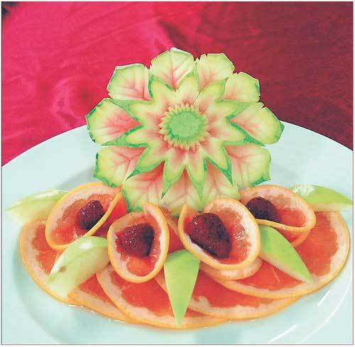 Необычные украшения из обычных фруктов - i_013.jpg