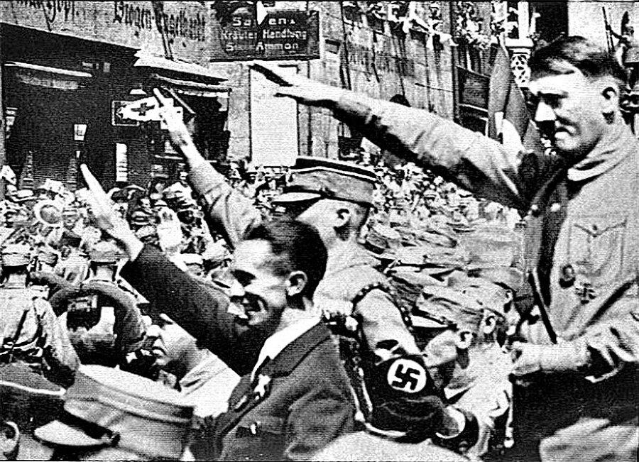 Политические солдаты Гитлера - i_018.jpg