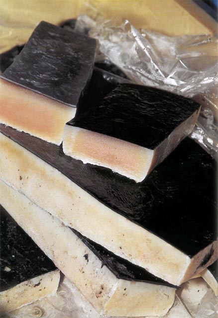 Экстремальная кухня: Причудливые и удивительные блюда, которые едят люди - i_011.jpg