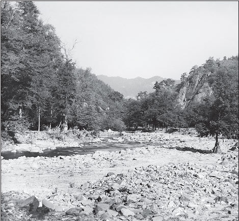 Маршал Берия. Штрихи к биографии - i_002.jpg