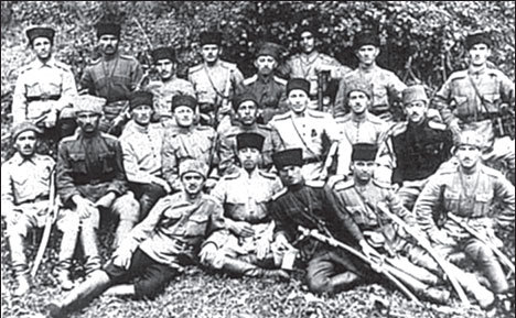 Маршал Берия. Штрихи к биографии - i_062.jpg