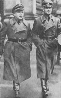 Человек за спиной Гитлера - imgB0D8.png