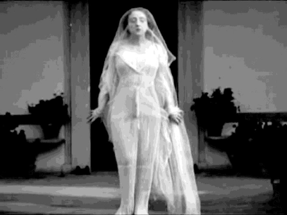 Формулы страха. Введение в историю и теорию фильма ужасов - i_004.png