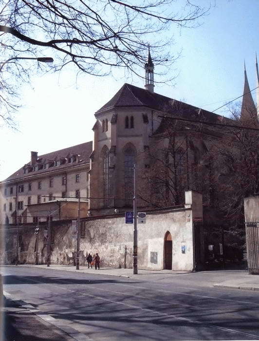 Прага: короли, алхимики, привидения и… пиво! - i_014.jpg