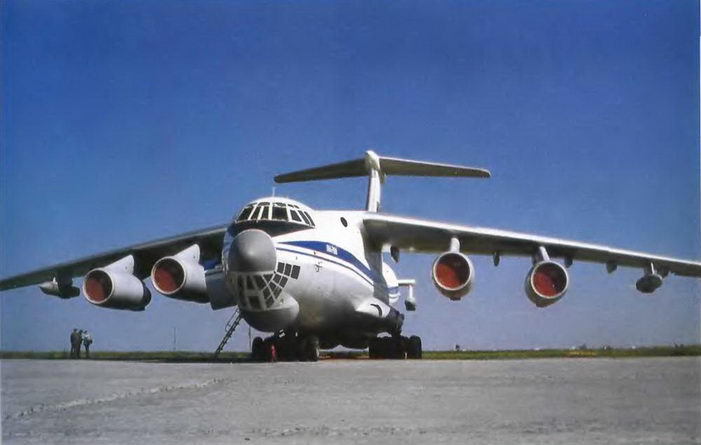 Энциклопедия современной военной авиации 1945 – 2002 ч 3 Фотоколлекция - pic_17.jpg