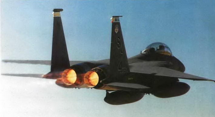 Энциклопедия современной военной авиации 1945 – 2002 ч 3 Фотоколлекция - pic_210.jpg