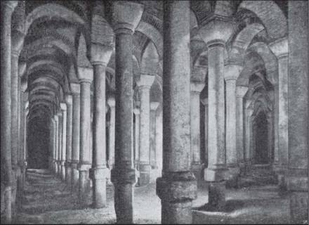 История искусства всех времен и народов. Том 2. Европейское искусство средних веков - i_022.jpg