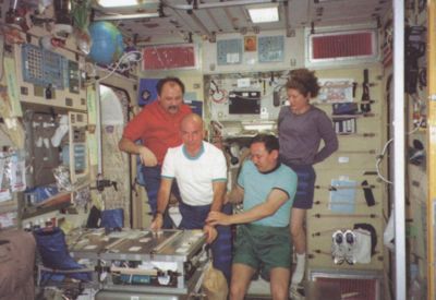 Повседневная жизнь российских космонавтов - i_062.jpg