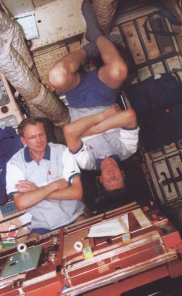 Повседневная жизнь российских космонавтов - i_063.jpg