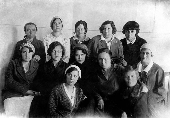 «Дирежаблестрой» на Долгопрудной: 1934-й, один год из жизни - _60zhenshhinydirizhablestrojaoppman.jpg