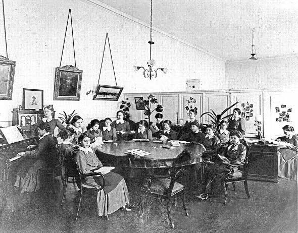 Дневники смолянки. Воспоминания об институтских нравах - i_005.jpg