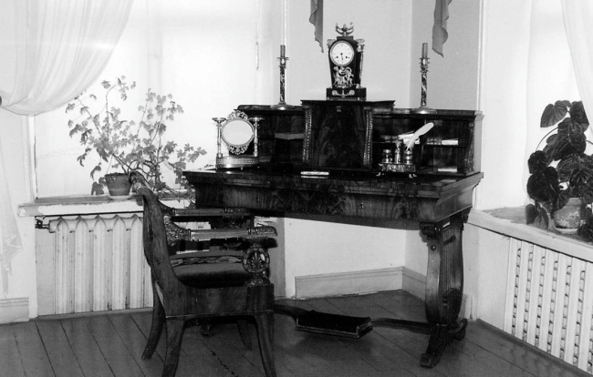 «Приют задумчивых дриад». Пушкинские усадьбы и парки - i_030.jpg