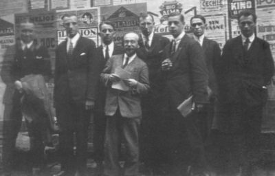 Поэты пражского «Скита» - i_012.jpg