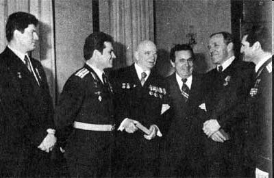 Родина крылья дала - img1C23.jpg