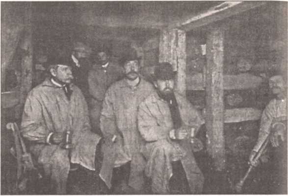 Парадоксы военной истории - i_153.jpg