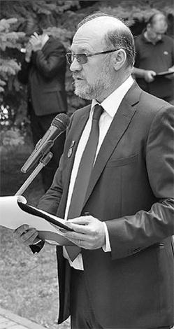 Литературная Газета 6517 ( № 29 2015) - TAG_upload_medialibrary_157_157aed239cd5743e68c7a3eca4e2b23a_jpg9617