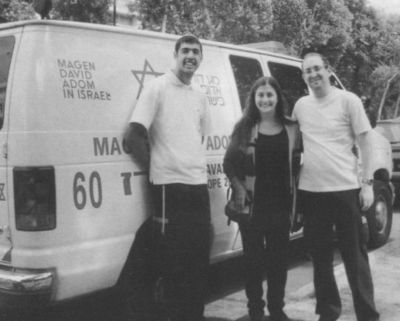 Повседневная жизнь современного Парижа - i_044.jpg