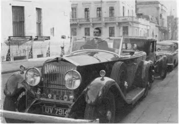 Голый шпион. Русская версия. Воспоминания агента ГРУ - i_035.jpg