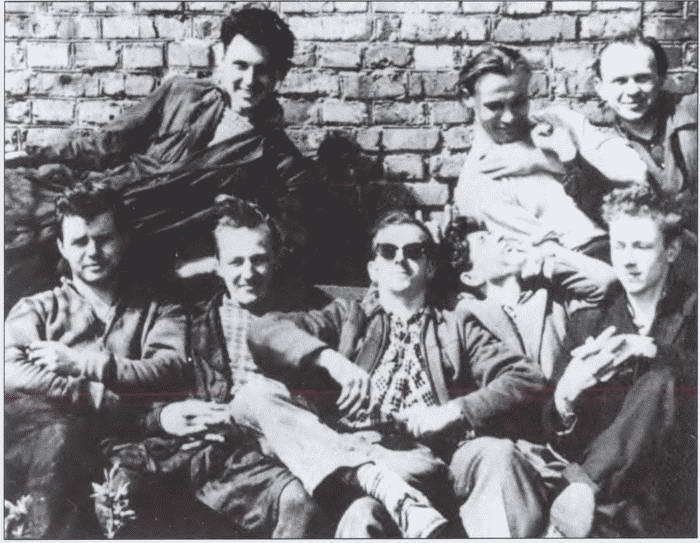 Убийство президента Кеннеди. Ли Харви Освальд — убийца или жертва заговора? - i_008.jpg