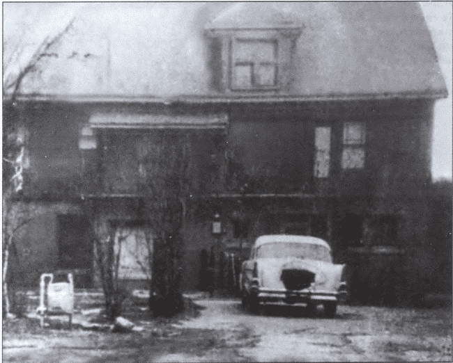 Убийство президента Кеннеди. Ли Харви Освальд — убийца или жертва заговора? - i_011.jpg