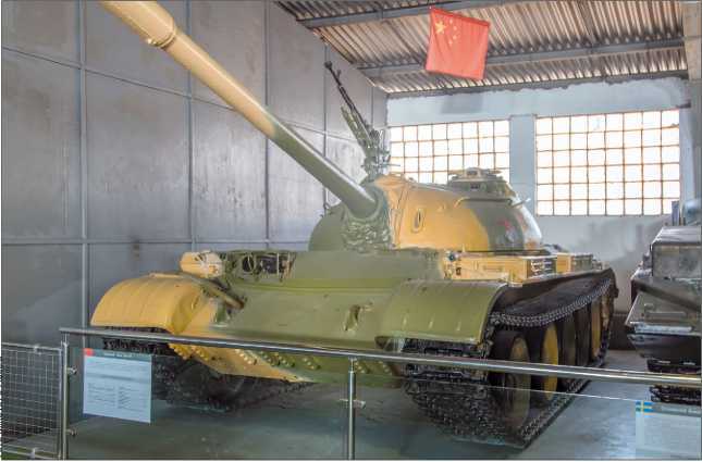 Все китайские танки<br />«Бронированные драконы» Поднебесной - i_048.jpg