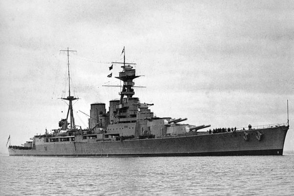 Линейный крейсер «Худ». Лицо британского флота - i_018.jpg