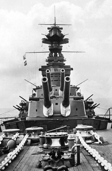 Линейный крейсер «Худ». Лицо британского флота - i_020.jpg