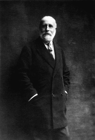 100 великих творцов моды - i_004.jpg