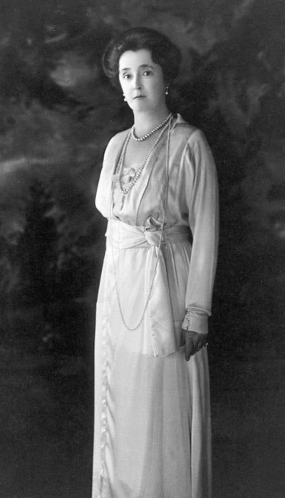 100 великих творцов моды - i_006.jpg