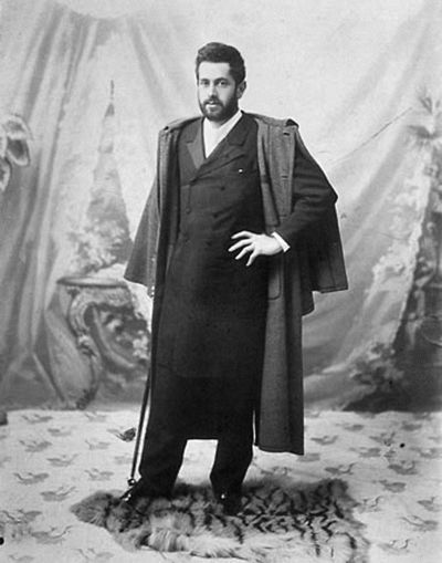 100 великих творцов моды - i_009.jpg