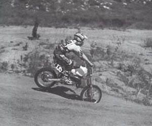 Профессиональные приемы вождения кроссового мотоцикла и эндуро (ЛП) - i_058.jpg