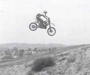 Профессиональные приемы вождения кроссового мотоцикла и эндуро (ЛП) - i_074.jpg