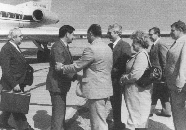 Леонид Шебаршин. Судьба и трагедия последнего руководителя советской разведки - i_023.jpg