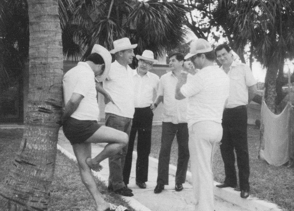 Леонид Шебаршин. Судьба и трагедия последнего руководителя советской разведки - i_025.jpg