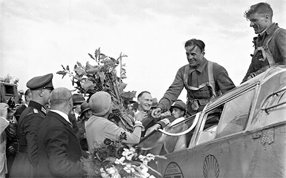 Гений «Фокке-Вульфа». Великий Курт Танк - i_023.jpg