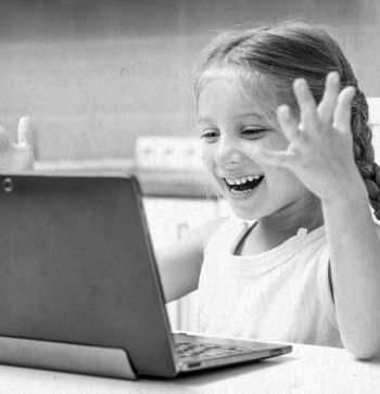 Девочка. Девушка. Женщина - i_159.jpg