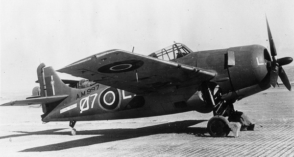 Палубный истребитель Грумман F4F «Уайлдкэт» - i_092.jpg