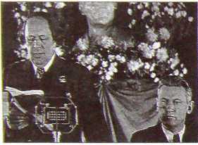 Исторические хроники с Николаем Сванидзе. Книга 2. 1934-1953 - i_003.jpg