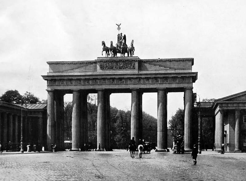 Каждому свое - i_002.jpg