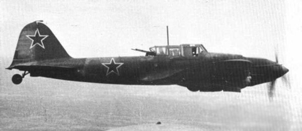 Лаптежник против «черной смерти». Обзор развития и действий немецкой и советской штурмовой авиации в ходе Второй мировой войны - i_043.jpg