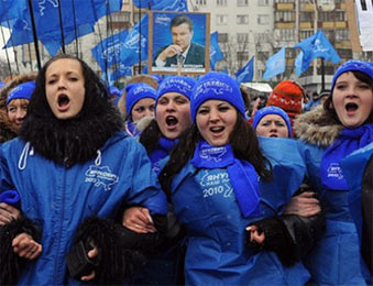 Газета Завтра 847 (6 2010) - yanuk.jpg