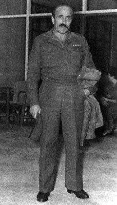 Крав мага. Израильская система самозащиты и тотального боя на уничтожение - i_002.jpg