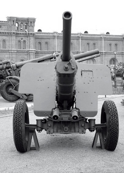 Все для фронта? Как на самом деле ковалась победа - i_013.jpg