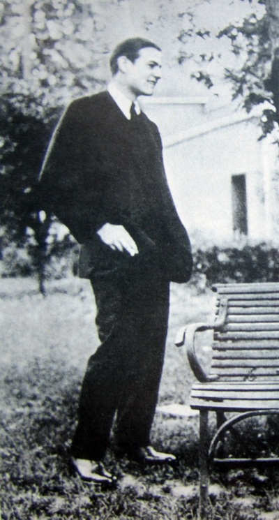 Солдат всегда солдат. Хроника страсти - i_016.jpg