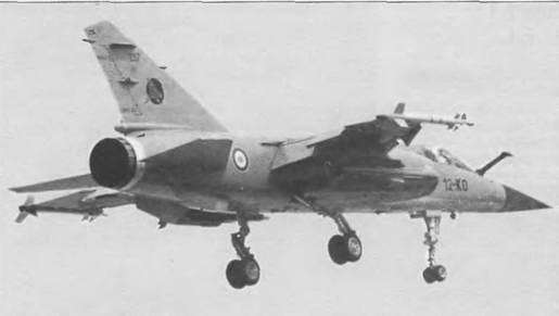 Энциклопедия современной военной авиации 1945-2002: Часть 1. Самолеты - pic_626.jpg