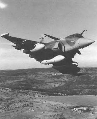 Энциклопедия современной военной авиации 1945-2002: Часть 1. Самолеты - pic_644.jpg