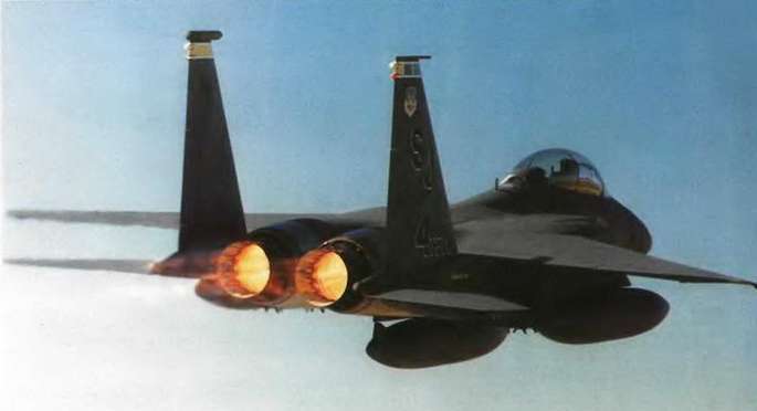 Энциклопедия современной военной авиации 1945-2002: Часть 3. Фотоколлекция - pic_210.jpg